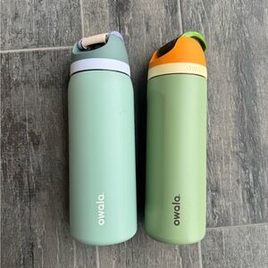 Owala Mint & Light Green Stainless Water Bottles Bundle